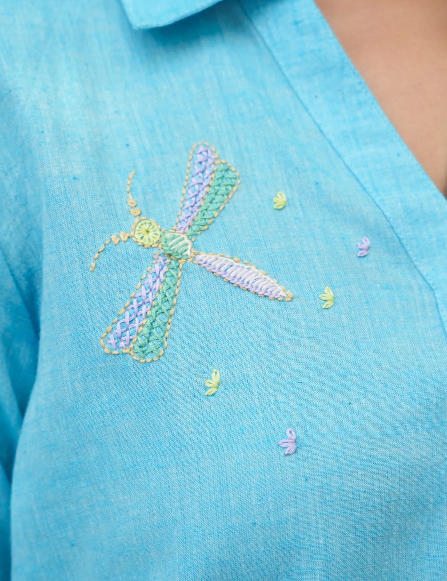 Mangalgiri Cotton Collared Shirt with Hand-Embroidered Dragonfly in Cool Blue