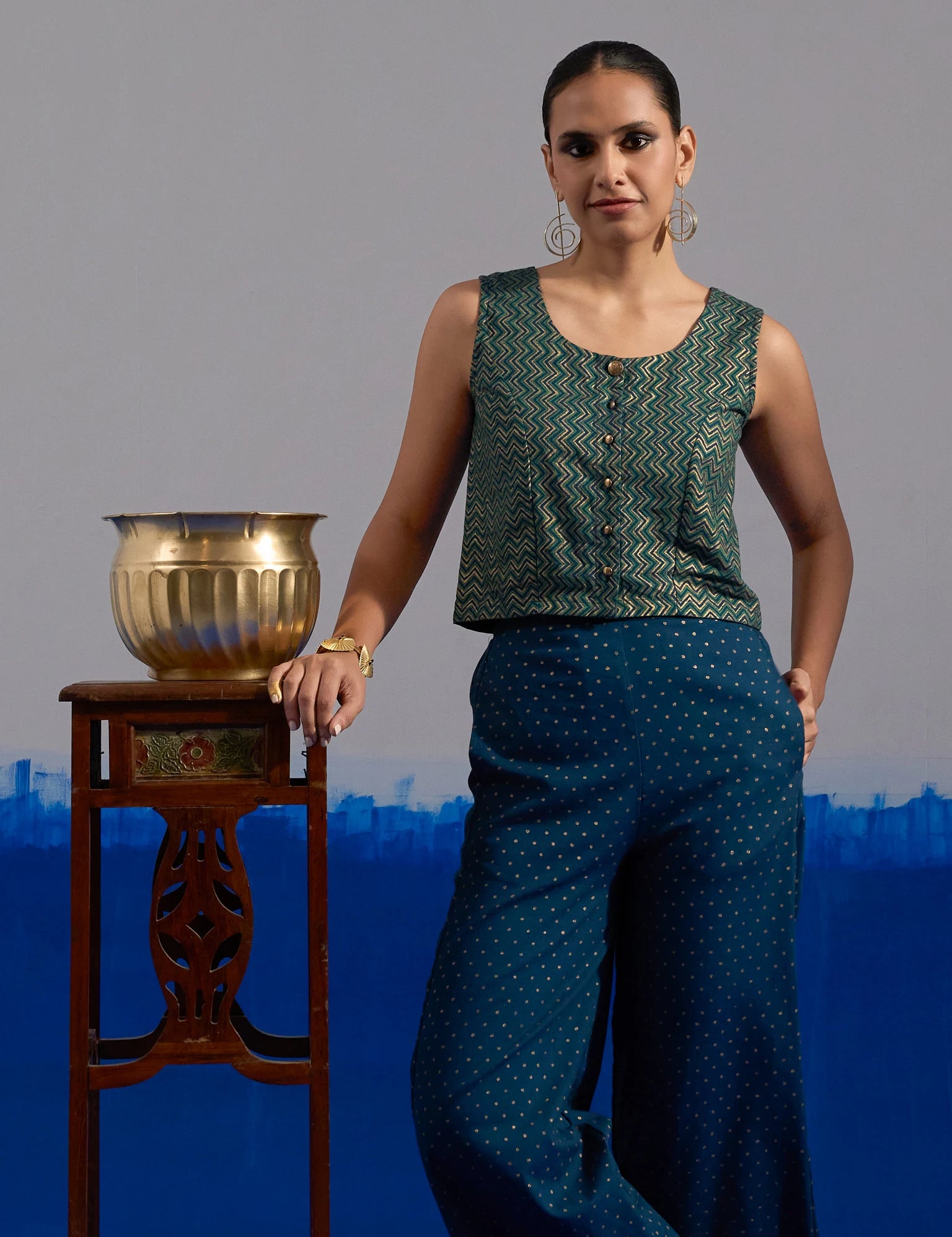 RA Studio Blue Base Zig-Zag Block Print Princess Line Sleeveless Crop Top with Front Buttons