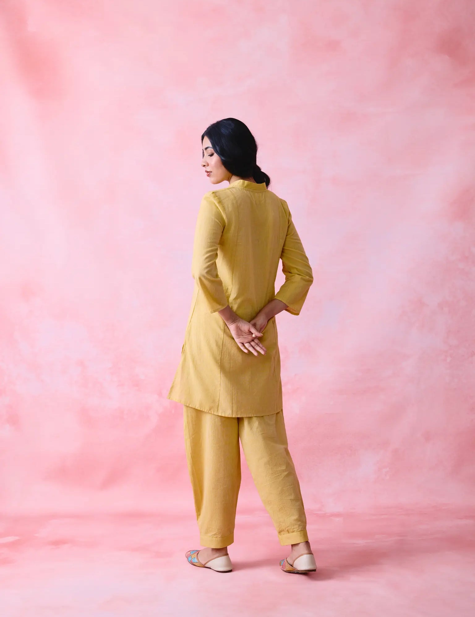 Yellow Mangalgiri Cotton Princess-Line V-Neck Kurta & Pant Co-ord Set with Contrast Topstitch