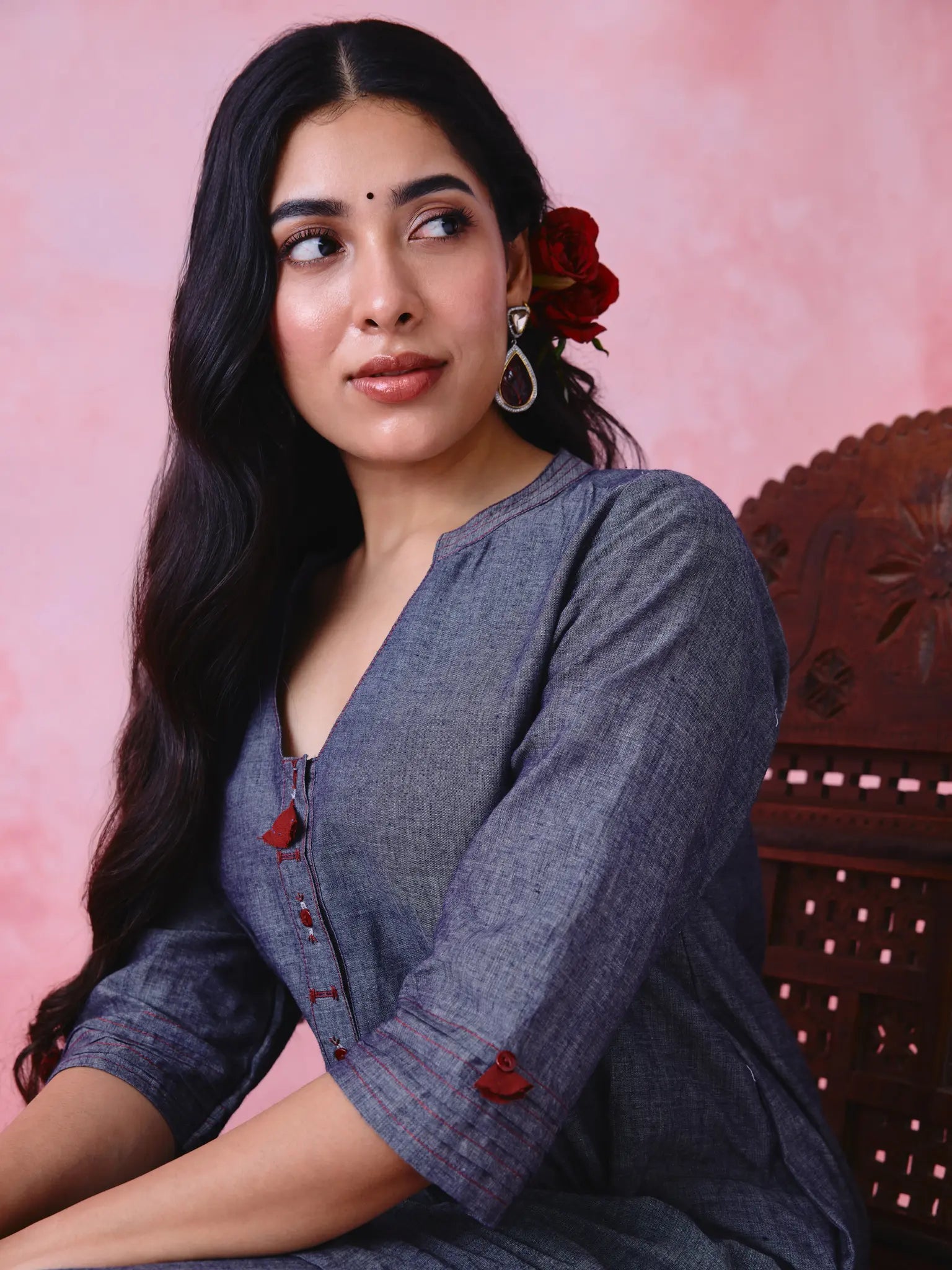 Grey cotton Mangalgiri kurta and pant co-ord with hand embroidery, multicolour buttons and cotton-bell details.