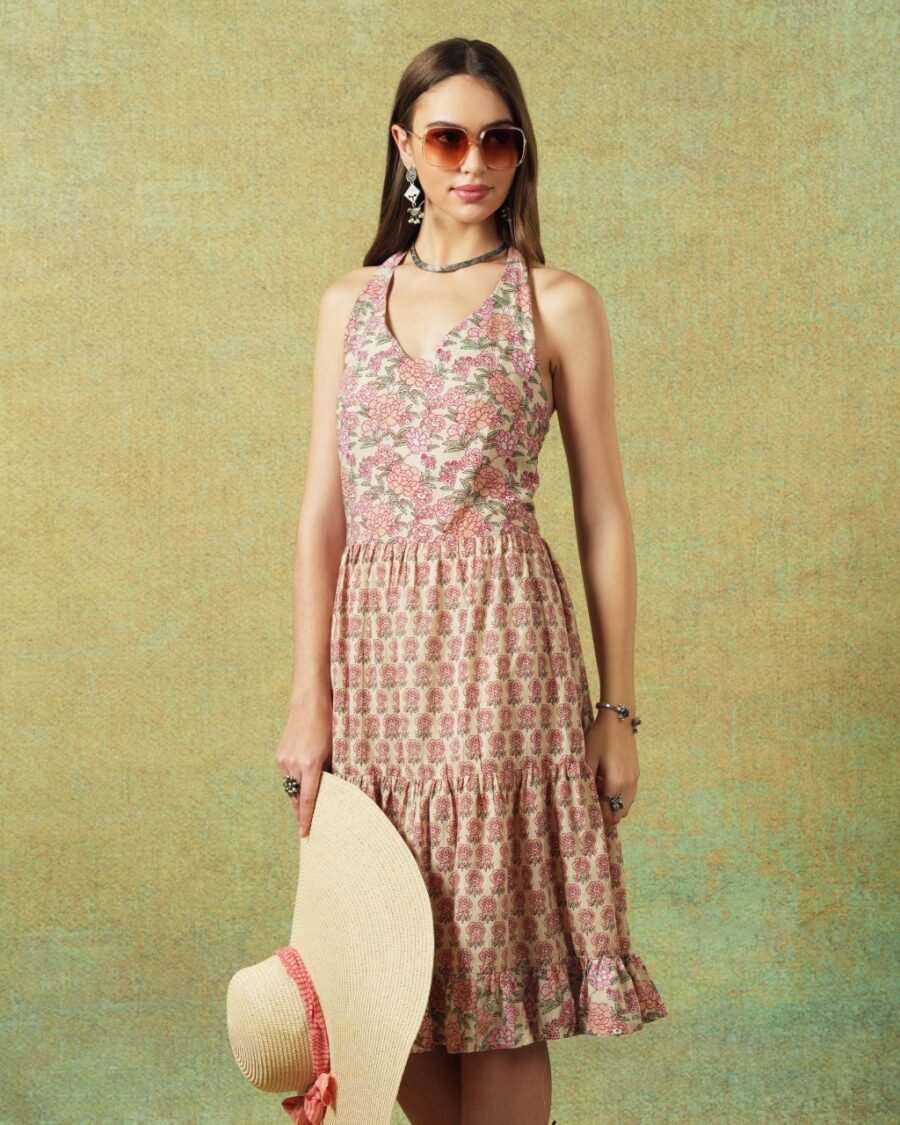 Front view of pink crinkled Jaipur block print halter neck dress with Jaal pattern – RA Studio