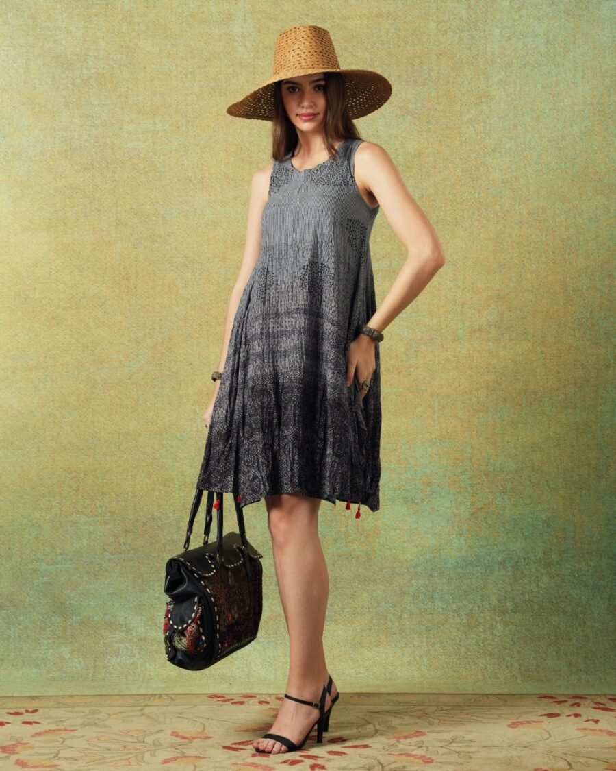 Crinkled Black Grey Breezy Shift Dress Gently Flared Dress - Image 4