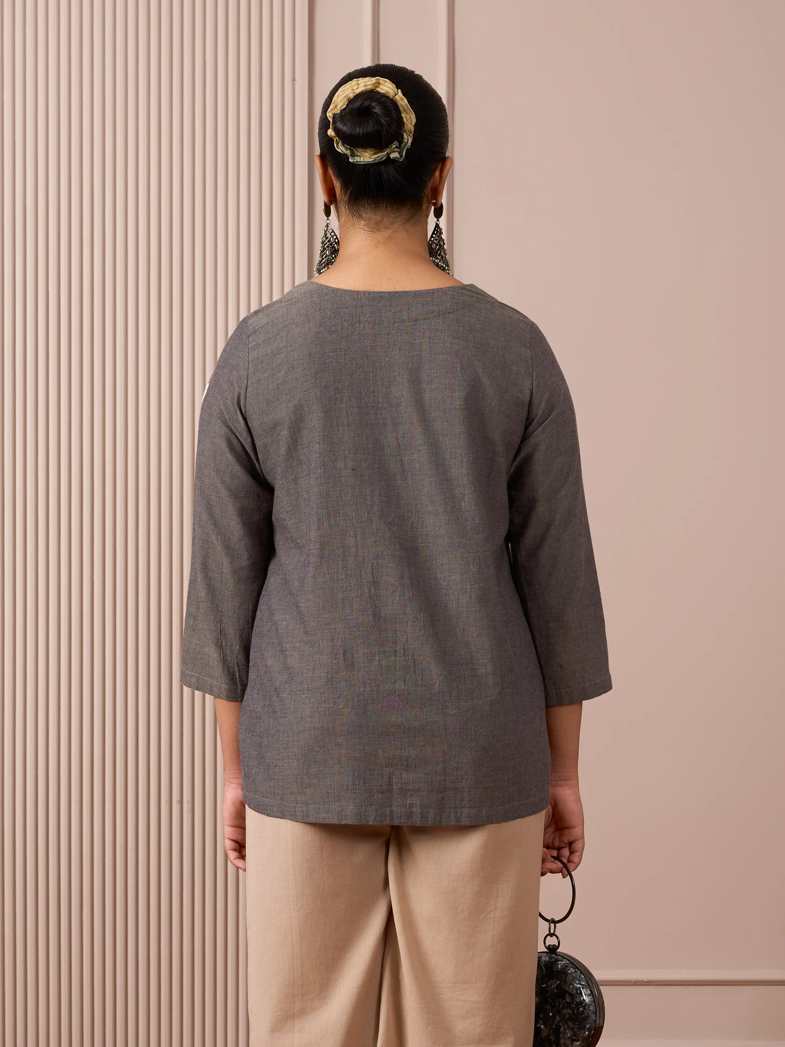 RA Studio Dark Grey Mangalgiri With White Embroidery