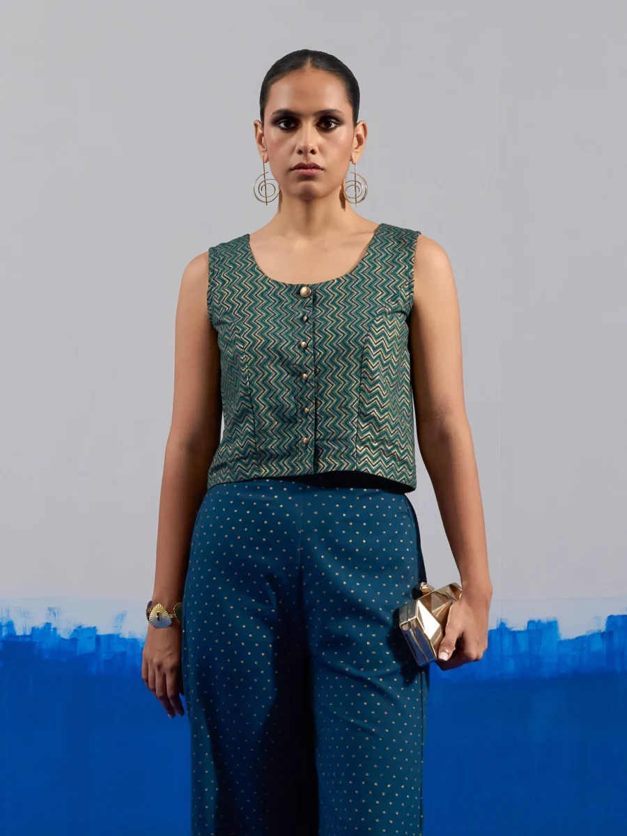 RA Studio Blue Base Zig-Zag Block Print Princess Line Sleeveless Crop Top with Front Buttons